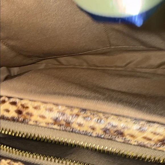 Coach Tan and Cream Signature Shoulder Bag With Purse Scarf - Picture 9 of 13